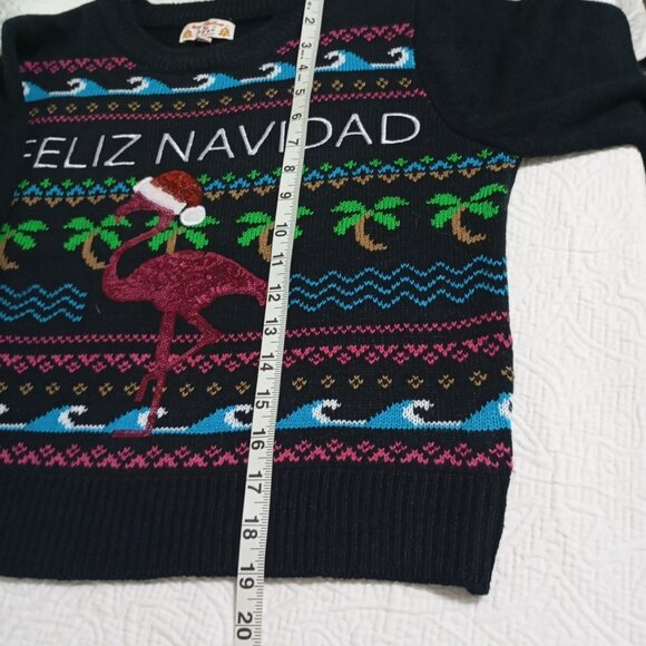 Merry Christmas Poof Feliz Navidad Flamingo Sweater S Black - Picture 11 of 11